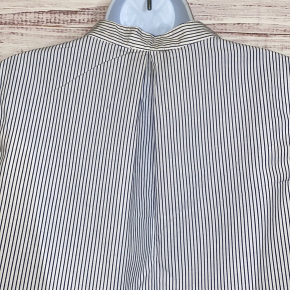 Lumiere white blue stripe Sleeveless Button up Blouse. NWT - Picture 4 of 11